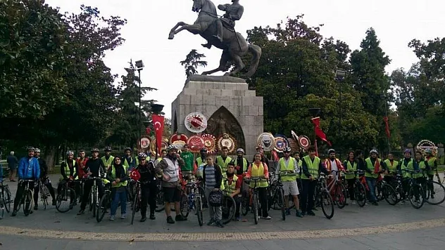 Cumhuriyet Bayramı bisiklet gezisi düzenlendi