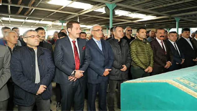 Başkan Yılmaz personelini acı gününde yalnız bırakmadı