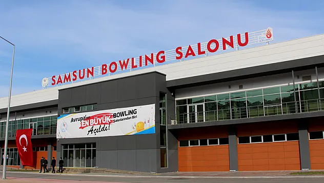 Türkiye'nin en büyük bowling salonu açıldı