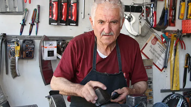 59 yıldır bıçak biliyor: Teknoloji değişti, ustalık baki kaldı