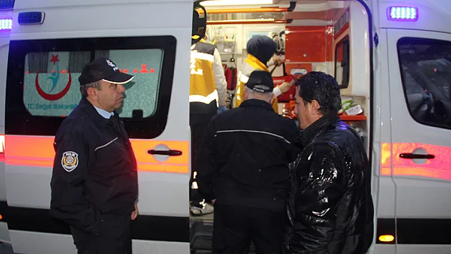 Birlikte alkol aldığı arkadaşını bıçakladı