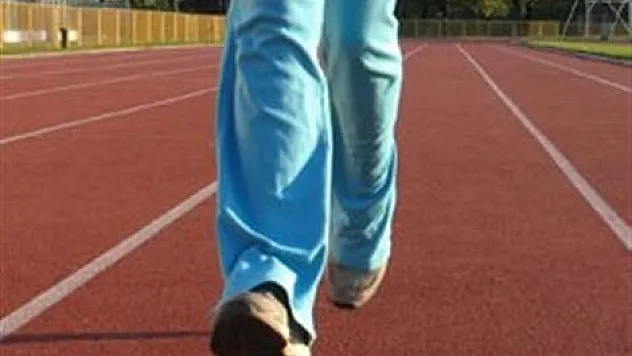 Hızlı yürüyüş prostat kanserini frenliyor