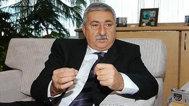 Cep telefonlarında kredi kartına taksit yasağı kalkmalı'