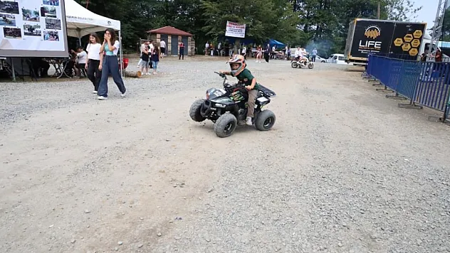 6 Yaşındaki Ömer Ali Nebiyanfest'in Yıldızı Oldu!