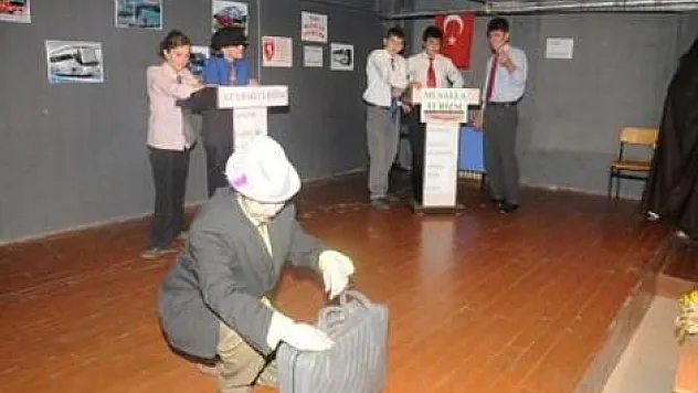 Liseliler Oto Gargara ile kahkahaya boğdu