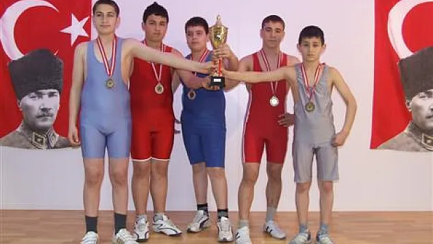 Soydal, 'Okulu Erzincan'da temsil edecek