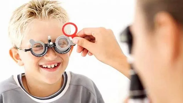 Göz doktorundan anne ve babalara önemli uyarı