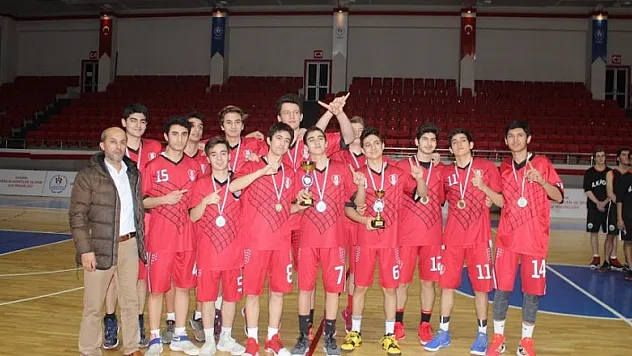 U16'NIN ŞAMPİYONU ANAKENT