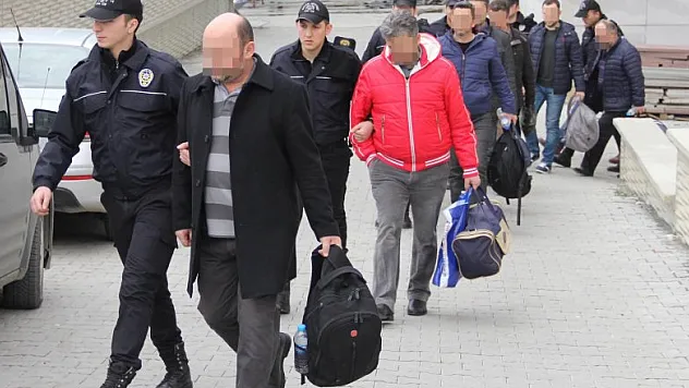 7 öğretmen serbest