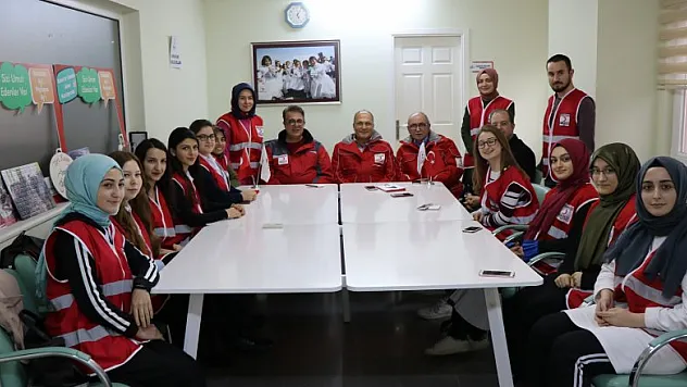  Türk Kızılayı kadınları unutmadı 