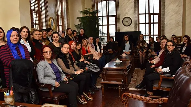 Başkan Yılmaz'dan Kadınlara Vatandaş Uyarısı