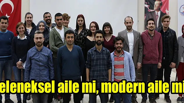 İletişim Fakültesinde münazara etkinliği 