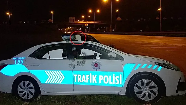 Maket trafik polis araçlarının tepe lambalarını çalanlar yakalandı 