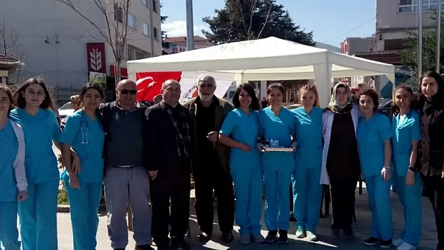 Öğrencilerden sağlık taraması 