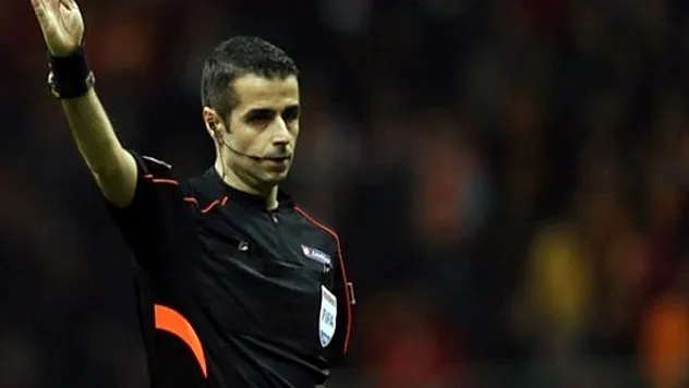 Derbinin hakemi Mete Kalkavan