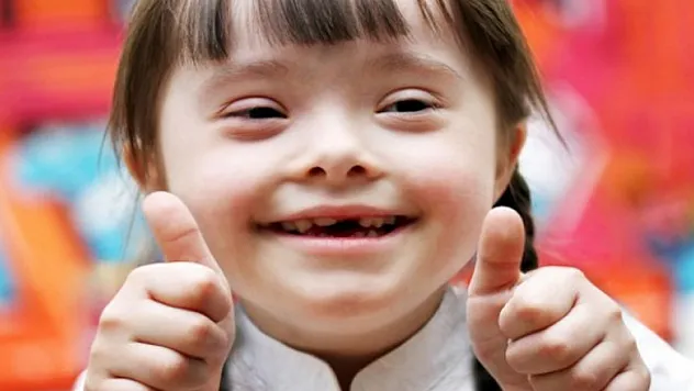 Otizmin ilk belirtisi konuşma gecikmesi 