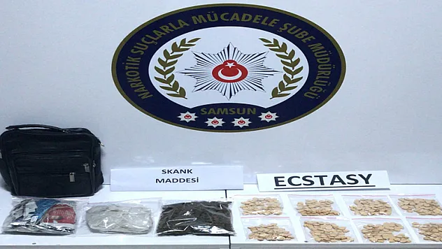 İstanbul'dan Samsun'a uyuşturucu getirirken yakalandılar 