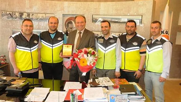 SMK'dan Başkan Burma'ya plaket