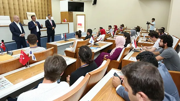 CANİK, TÜRKİYE'NİN GENÇLERİNİ AĞIRLADI