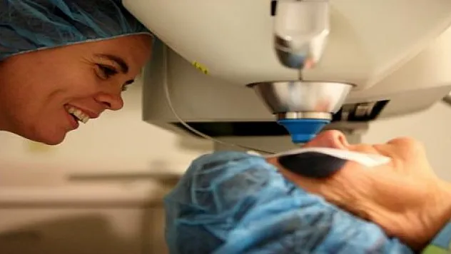 Katarakt ameliyatı olan hastalar daha uzun yaşıyor