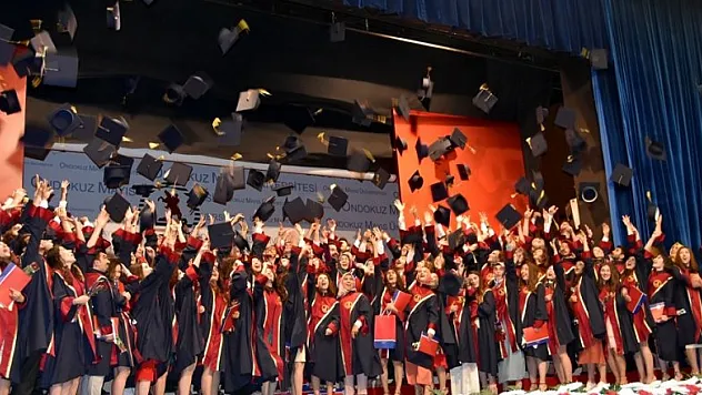 124 genç diş hekimi kep fırlattı