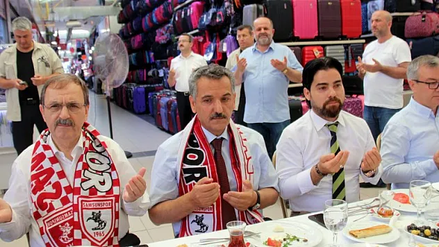 Vali Kaymak ve Başkan Şahin esnafla bir araya geldi