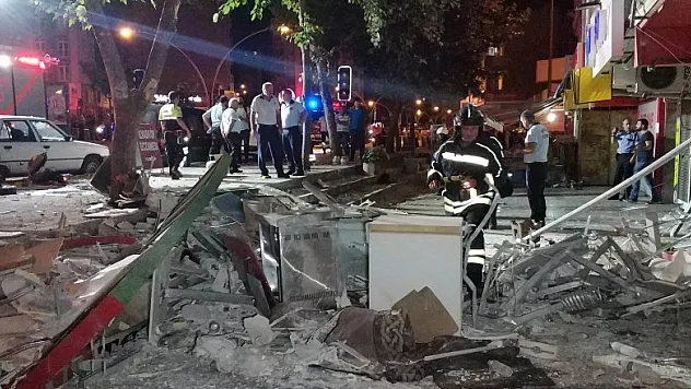 Samsun'da şiddetli patlama kamerada 