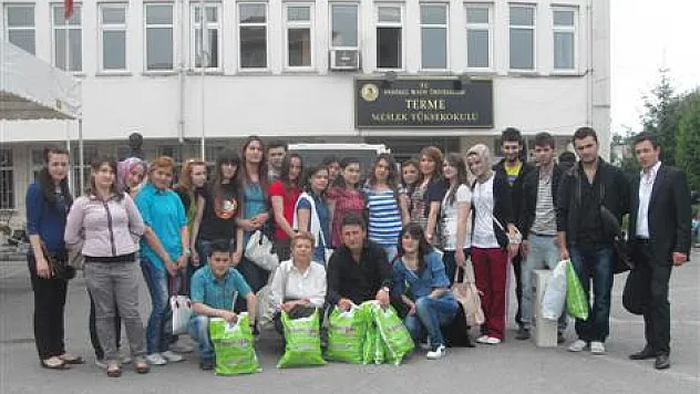 Terme MYO Öğrencilerinin sosyal yardım projesi