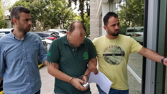 21 suçtan aranan cezaevi firarisi polis merkezinden kaçtı 