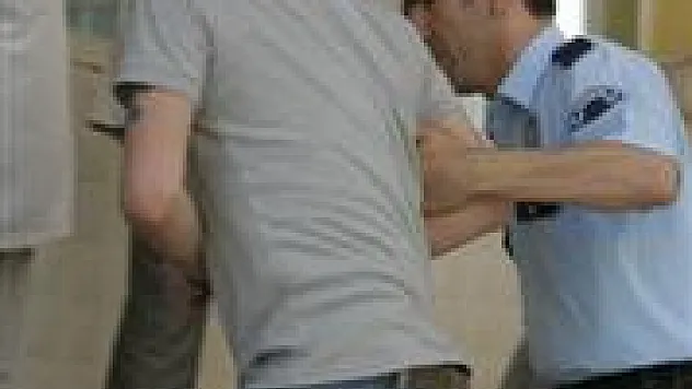 Bıçaklı saldırı zanlısı adliyede