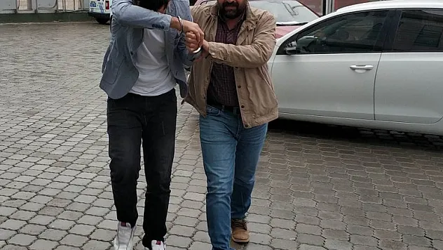 Uyuşturucu ticaretinden gözaltına alındı