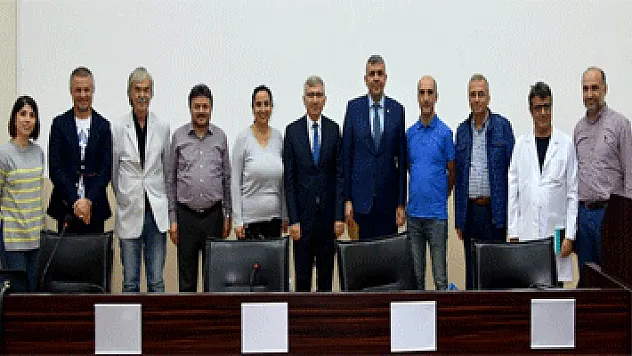 Farklı kuşaklardan mezunlar öğrencilerle buluşuyor