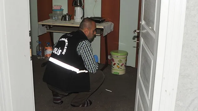 Kur'an kursunun sadaka kutusundaki paralar çalındı  