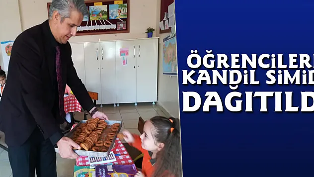 Öğrencilere Kandil Simidi dağıtıldı