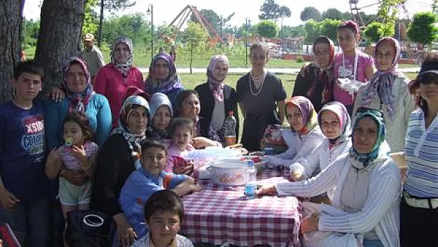 Atatürk İ.Ö.O.' da Piknik' te buluştu