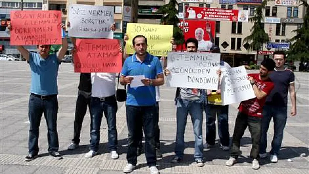 Atanamayan öğretmenler kadro bekliyor