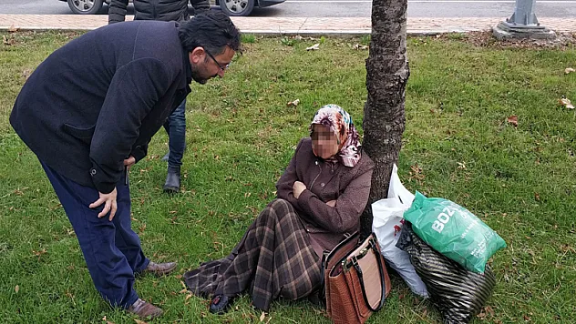 Denize atlamak isteyen kadın, kendisine yardım etmek isteyen polisten kaçtı 