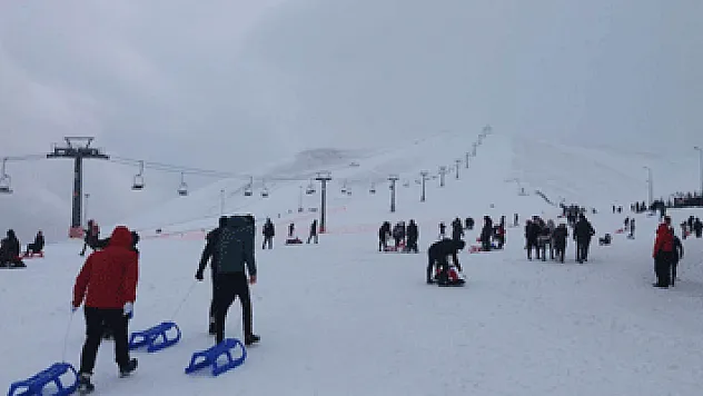 Akdağ'da kayak keyfi