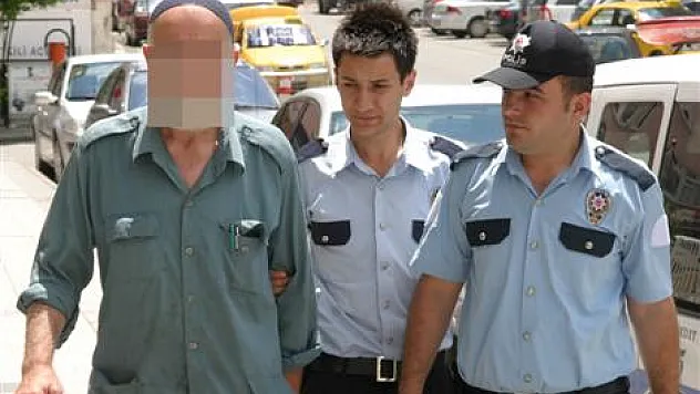 Oy kullanırken yakalandılar