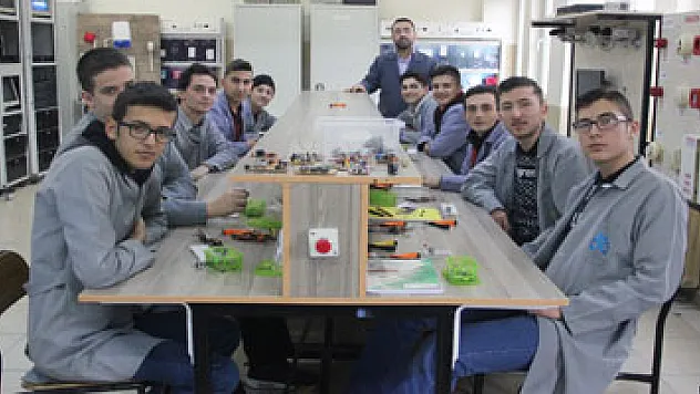 Bu okulun yıllık cirosu 4,5 milyon lira