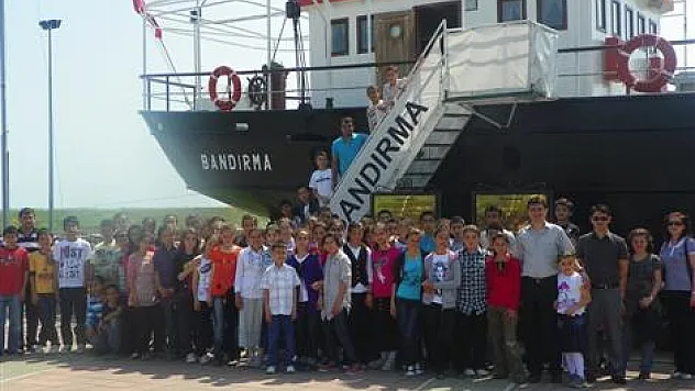 'Bilinçli Nesiller İçin Kızlar Okula' Proje Öğrencileri Samsun'da…