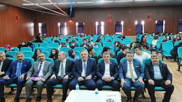 Eğitim-Bir-Sen'den 'Çanakkale' konferansı
