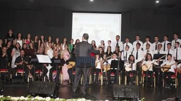 'Gençlik Merkezim'de yıl sonu etkinliği