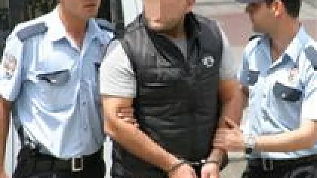 KAZAYA KARIŞAN MOTOSİKLET SÜRÜCÜSÜ ADLİYEYE SEVK EDİLDİ