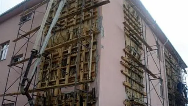 Okullar depreme karşı güçlendiriliyor