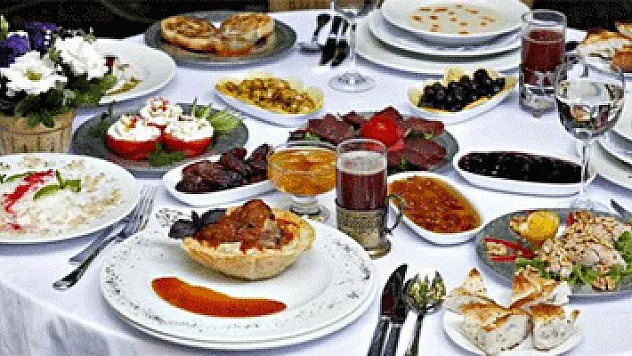 Ramazan'da dengeli beslenme önemli