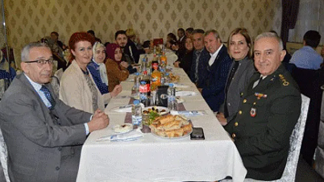 Şehit aileleri ve gazilere iftar
