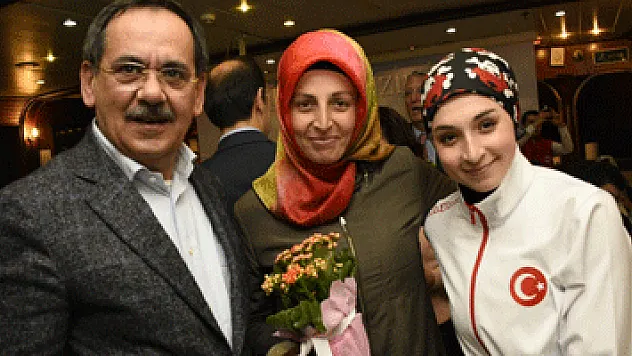 Başkan Demir: 'Ne yapsak annelerin hakkı ödenmez'