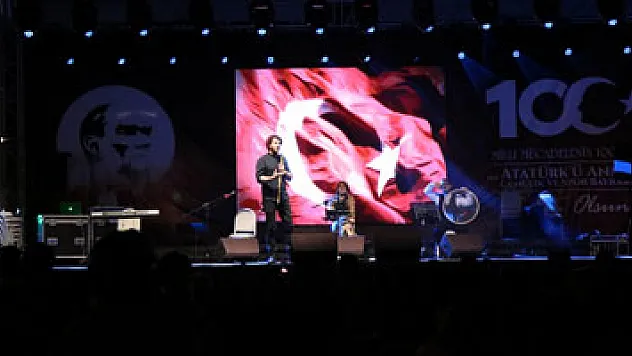 Hakan Mengüç, Samsun'da hayranlarıyla buluştu