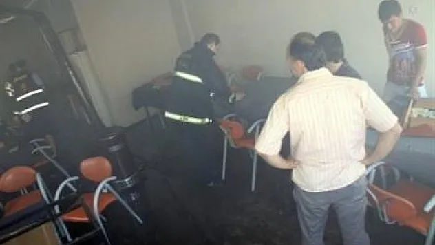 Kahvehanedeki ocak patladı